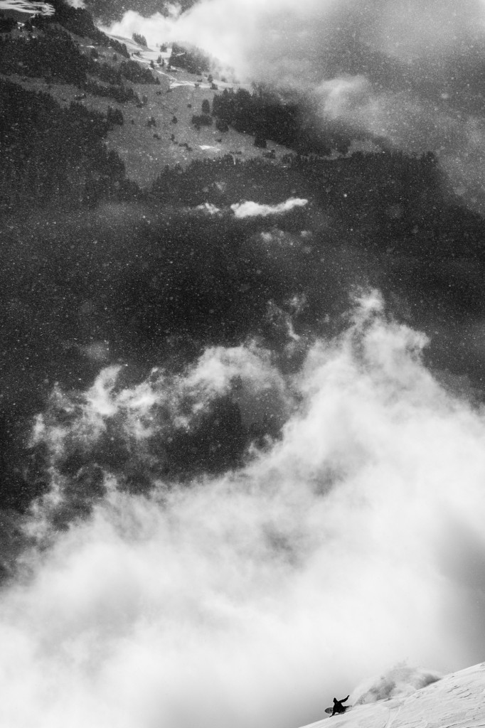 Nicholas Wolken – Spray – Laax: I’m really impressed by Nicholas’ achievements in snowboarding. I knew him from school and remember seeing him on the Jakobshorn. Super stoked to see what he is doing with Korua and a bit proud that they regrammed this very pic :-)